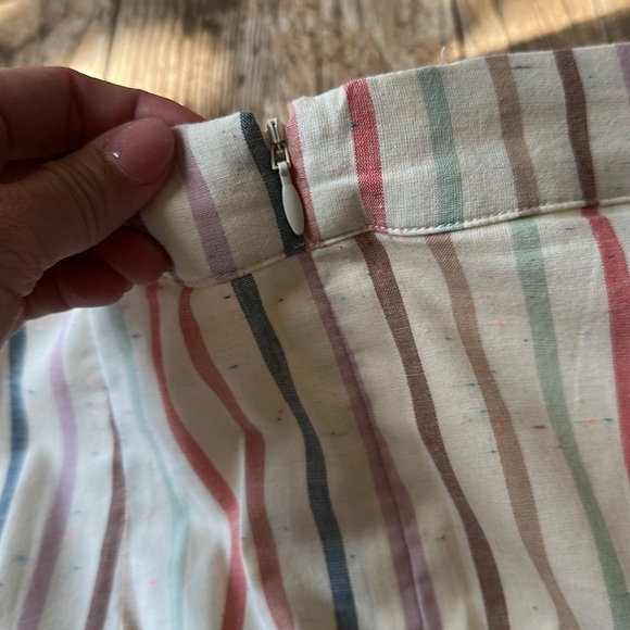 Madewell Button Slit Midi Skirt in Flecked Rainbow Stripe Cotton Size 4 - Picture 6 of 6
